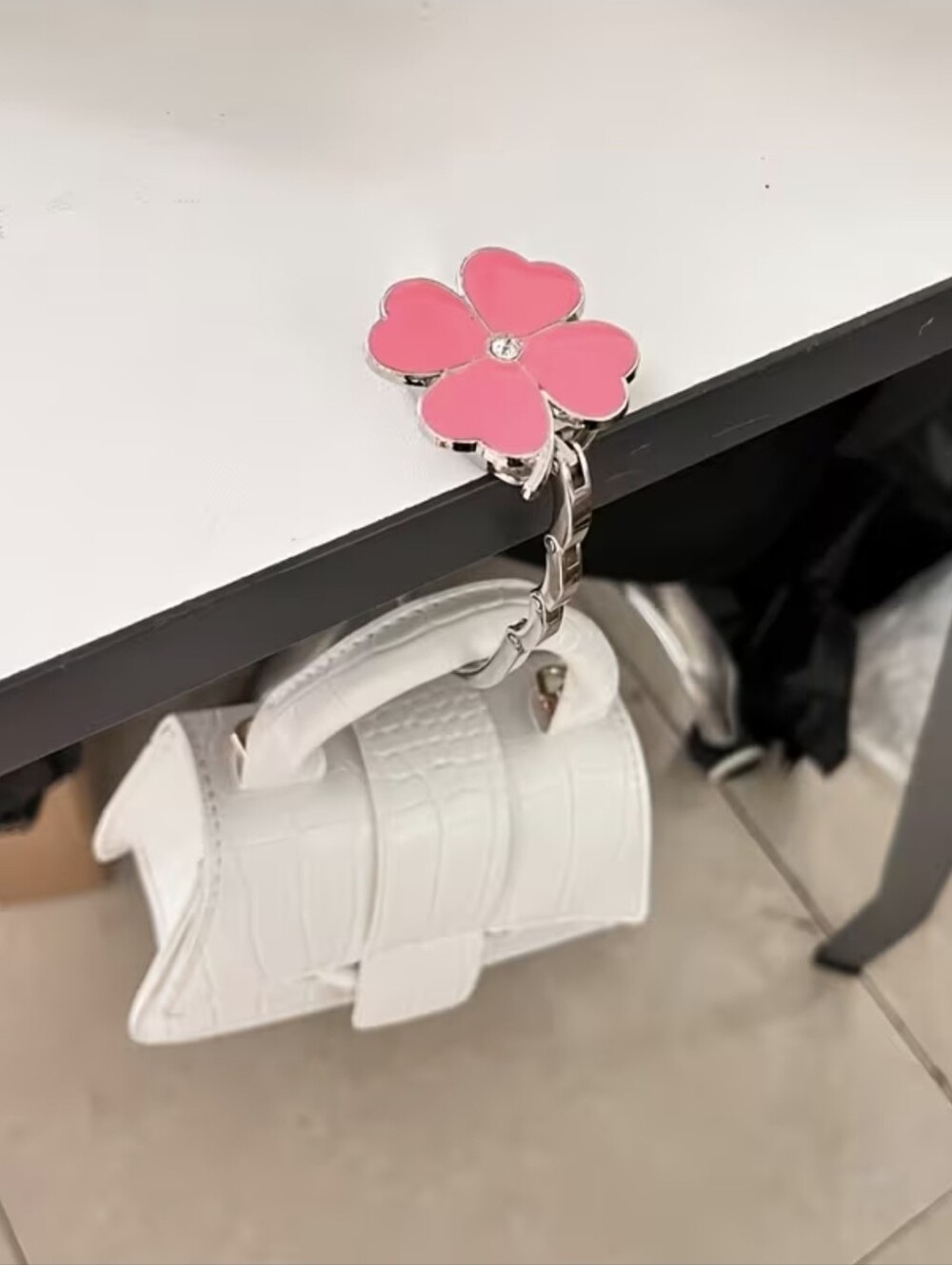 Clover Purse Charm, Hanger.NEW - Picture 2 of 7